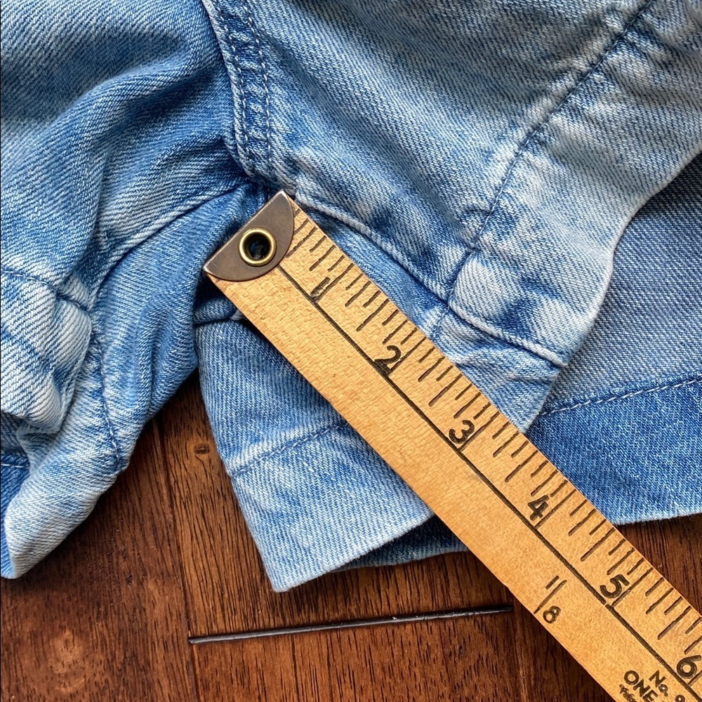 GAP Light Blue Jean Shorts - Picture 5 of 6